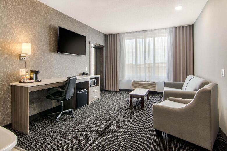 Hotel Comfort Inn & Suites