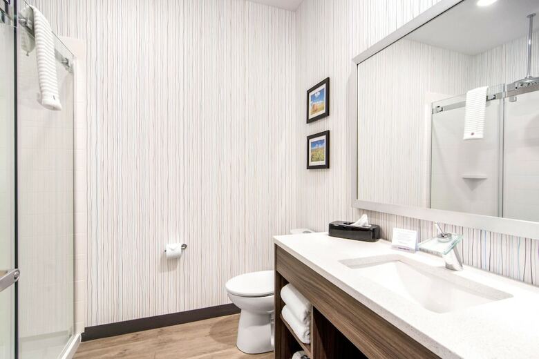 Hotel Comfort Inn & Suites