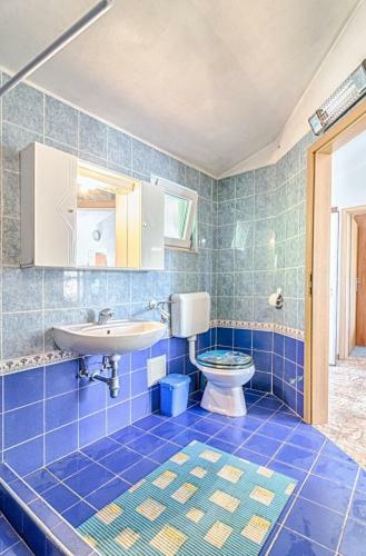 Comfort Pool Apartments