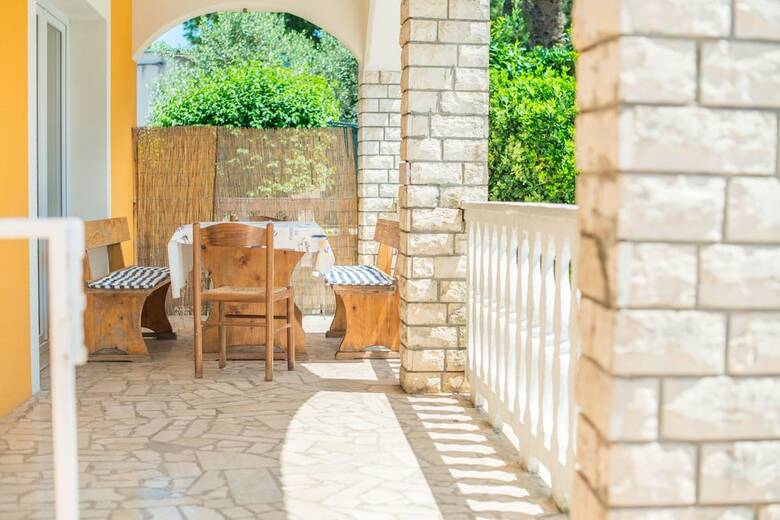 Vacation Pool Apartments