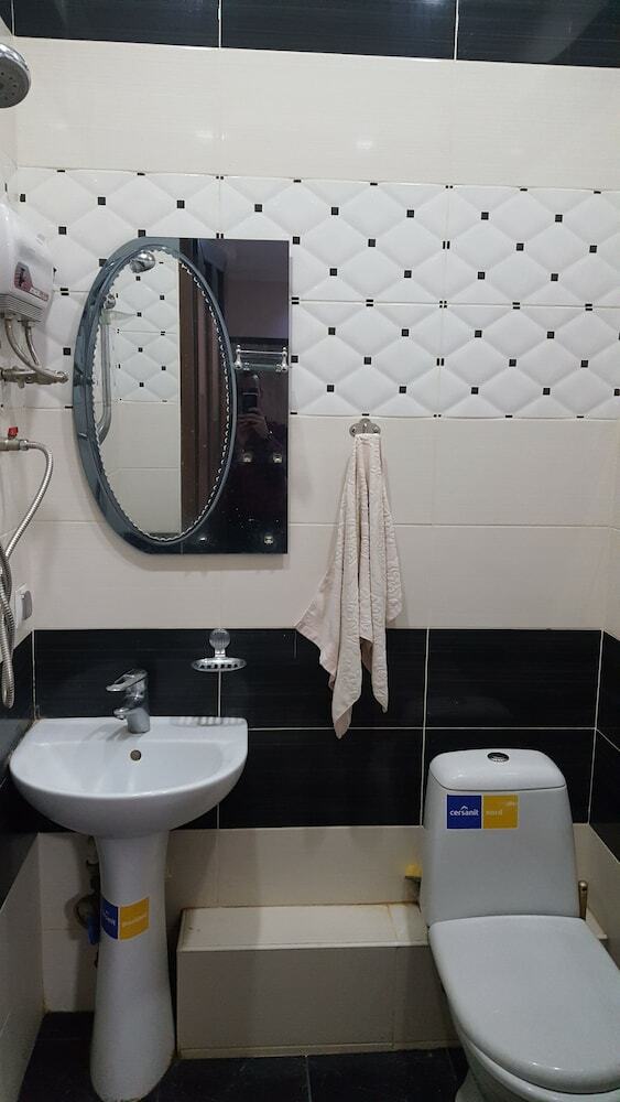 Hostal Friendship Hostel & Tours 2
