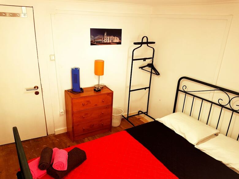 Hostal Stars Rooms Mouraria - Hostel