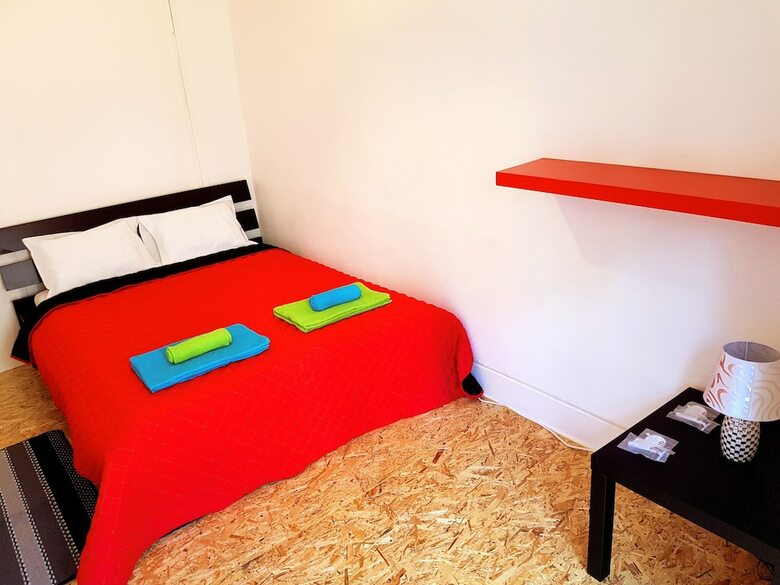 Hostal Stars Rooms Mouraria - Hostel