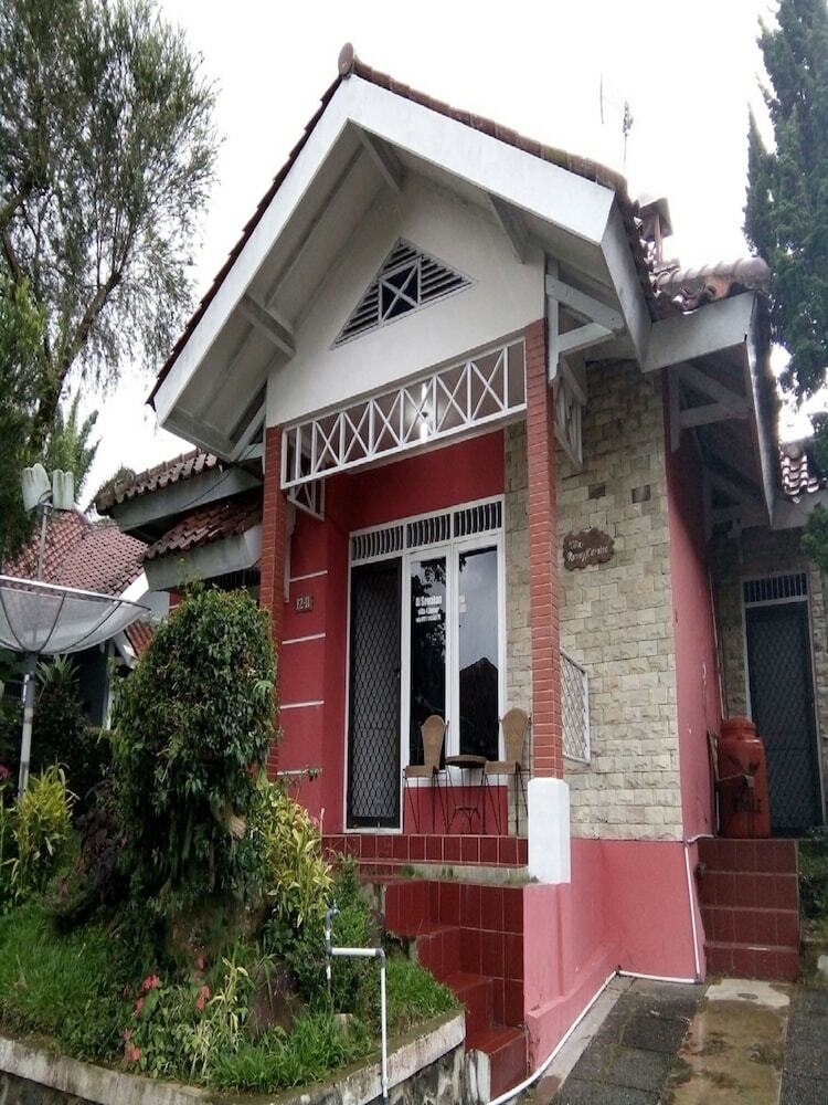 Villa Kota Bunga Teratai
