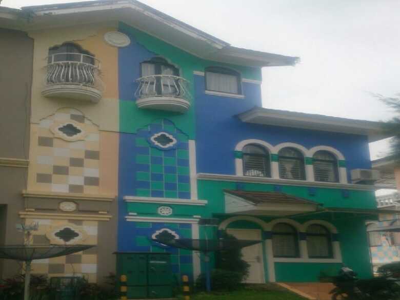Villa Kota Bunga Allamanda
