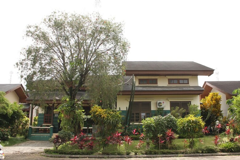 Villa Kota Bunga Anyelir