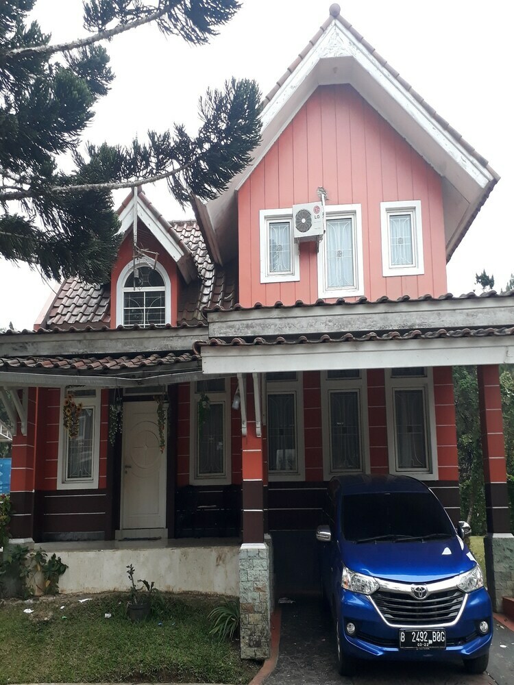 Villa Kota Bunga Dandelion