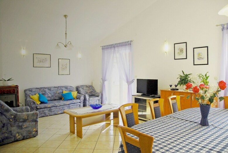 Sol Jardin Apartments