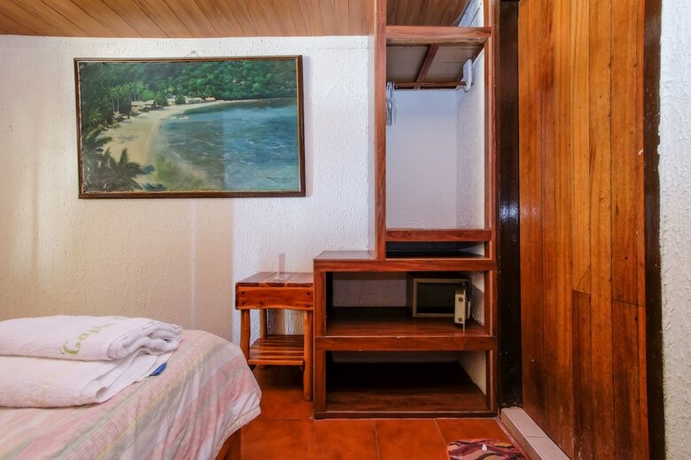 Hotel Zen Rooms Sabang Beachfront