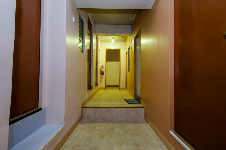 Hotel Zen Rooms Basic White Knights Dumaguete