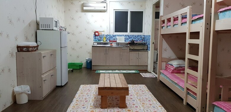 Hostal Jun House - Hostel