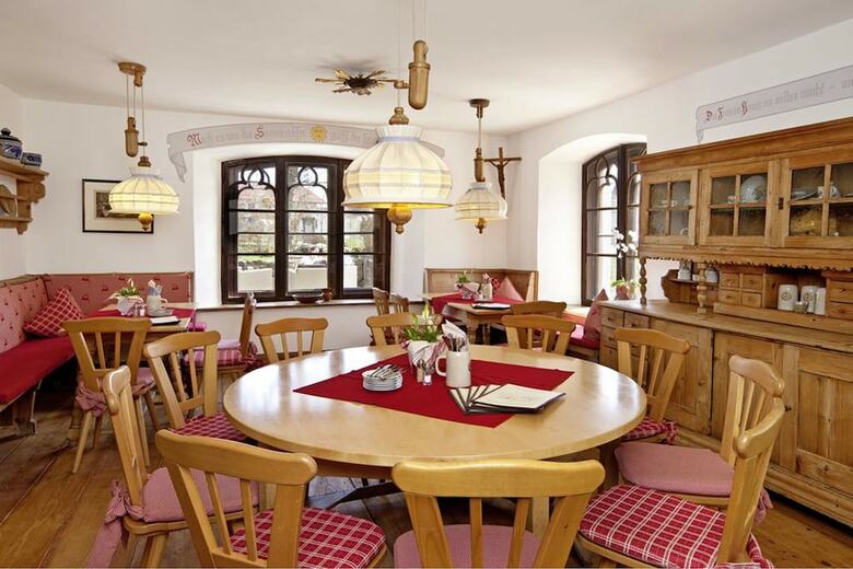 Hotel Schloss Zu Hopferau