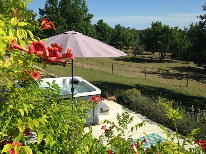 Hotel Chambres & Table D'h�tes La Vayssade