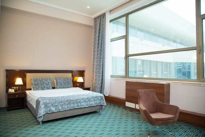 Ruma Port Hotel