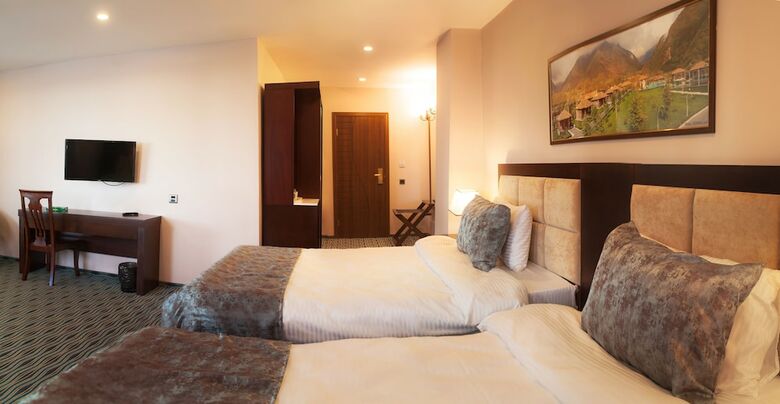 Ruma Port Hotel