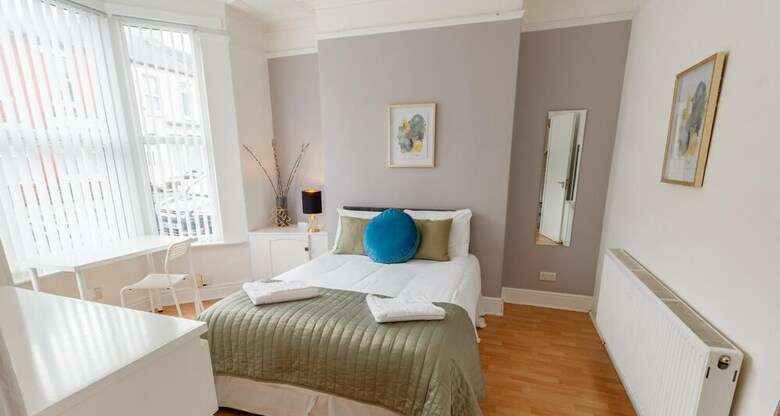 Superb Central House