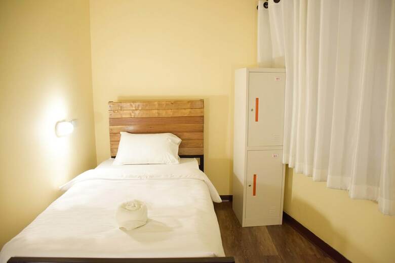 Hostal Art Hotel Sanamchai