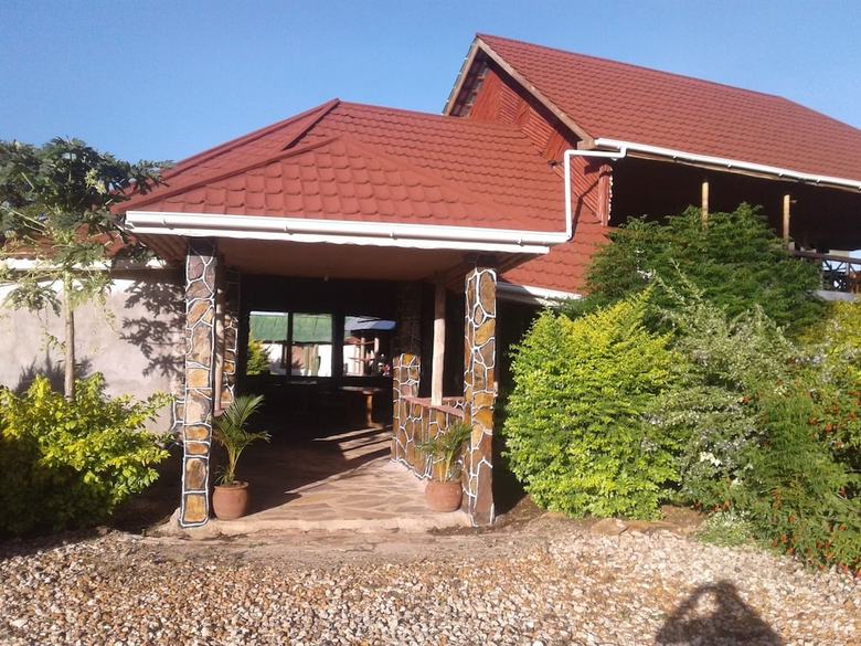 Posada Ikoma Safari Camp