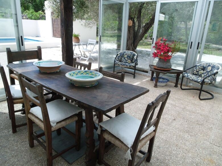 032 Villa Albardanera