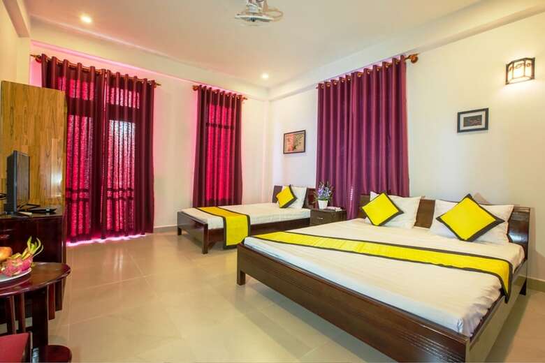 Hotel Quynh Chau Homestay