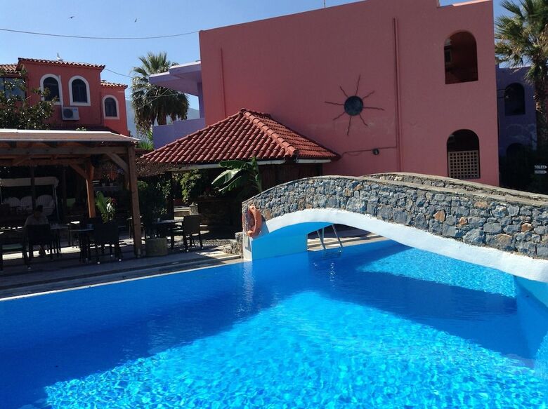 Aparthotel Poledas Apartments