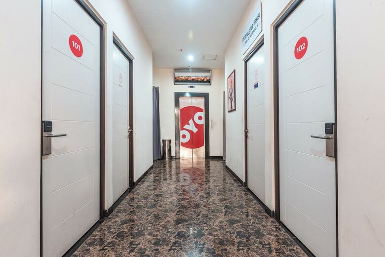 Oyo 1737 Hotel Celvasha