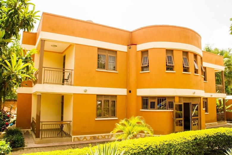 Hotel Royal Crane Resort