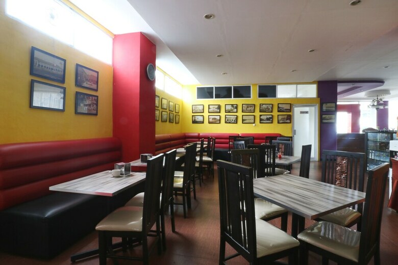 D'boegis Hotel