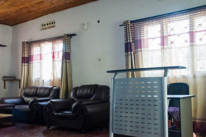 New Oasis Hotel