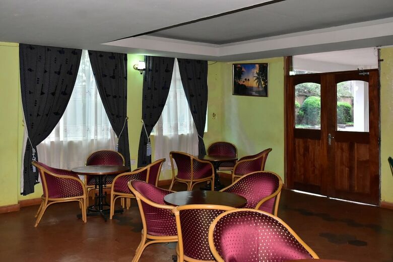 West Wood Hotel