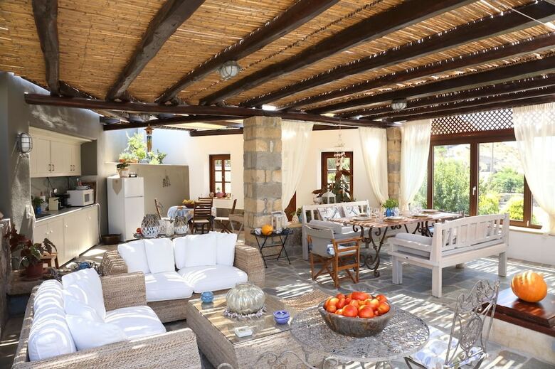 Diamond Villa