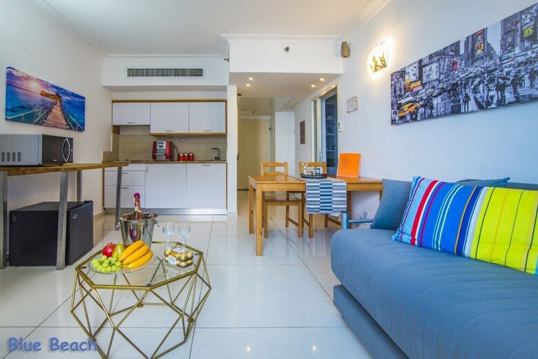 Blue Beach Apartment