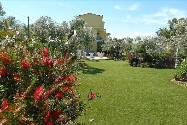 Hotel Ampoulos Rooms & Apartments