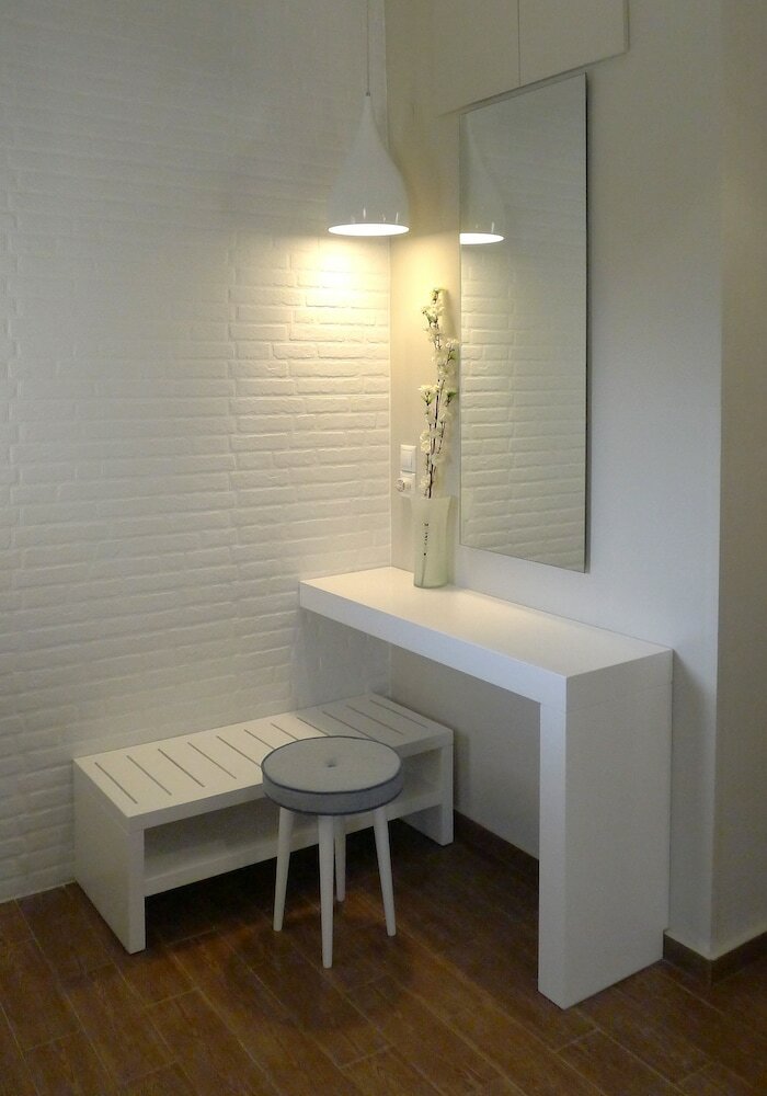 Hotel Ampoulos Rooms & Apartments