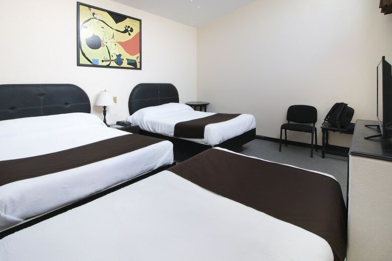 Hotel Bugambilias