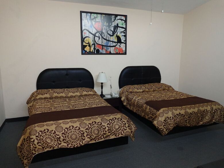 Hotel Bugambilias