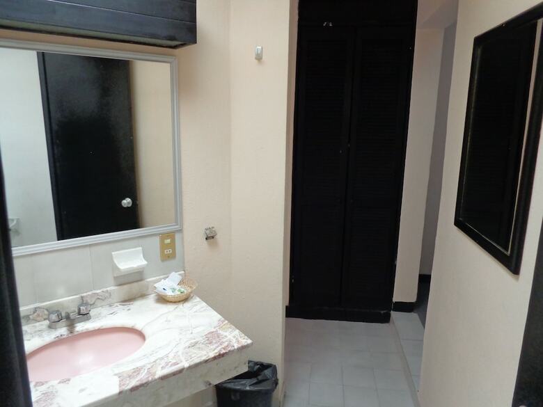 Hotel Bugambilias