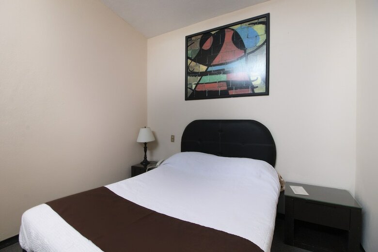 Hotel Bugambilias