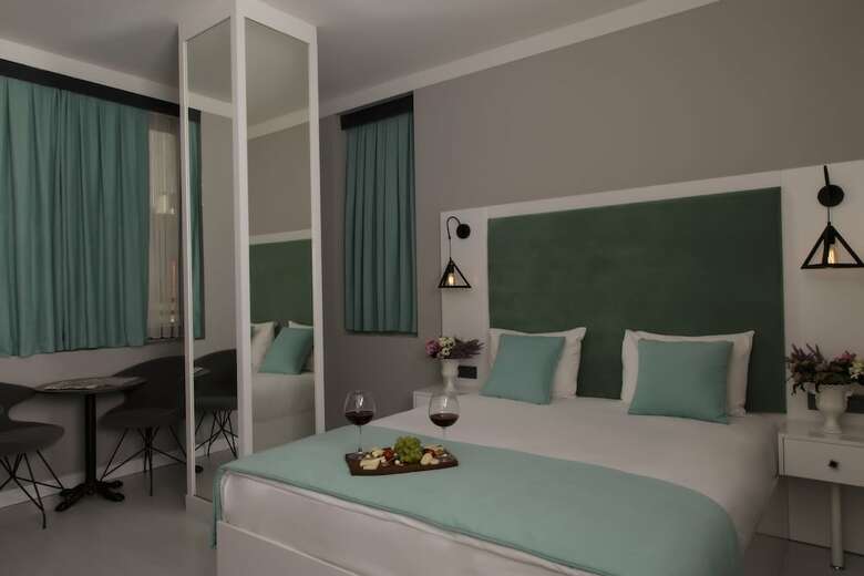 Des Suites Hotel