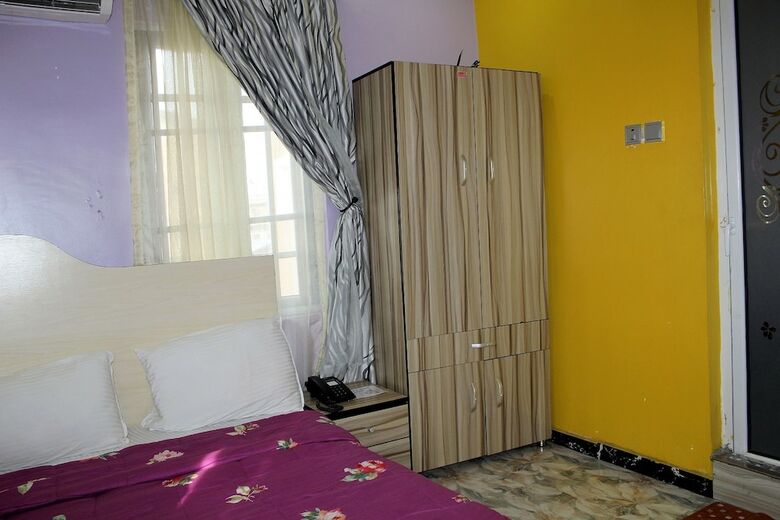 Osajamen Hotel