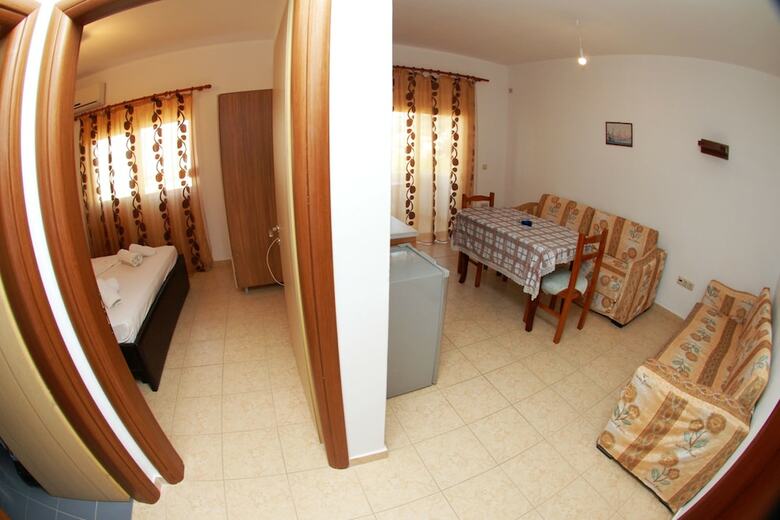 Hotel Eleana