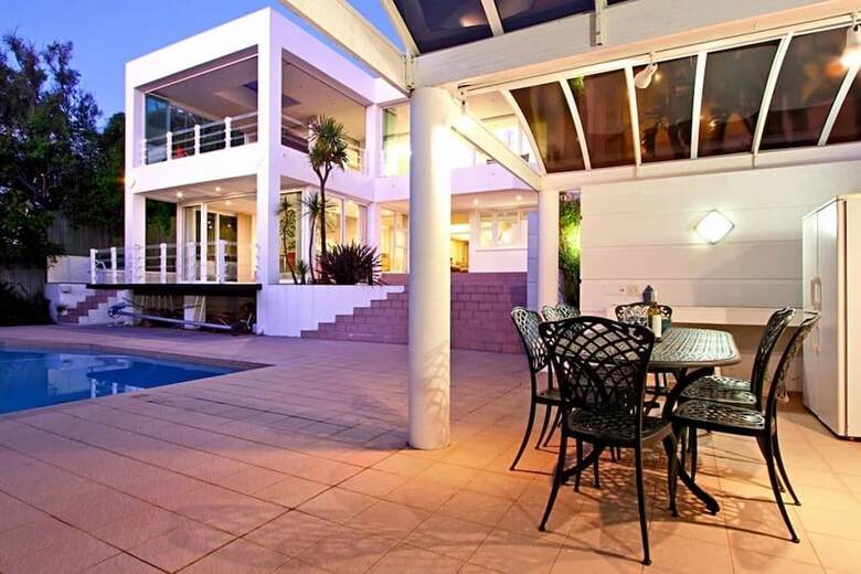 The Meadows - Seven Bedroom Villa, Sleeps 14