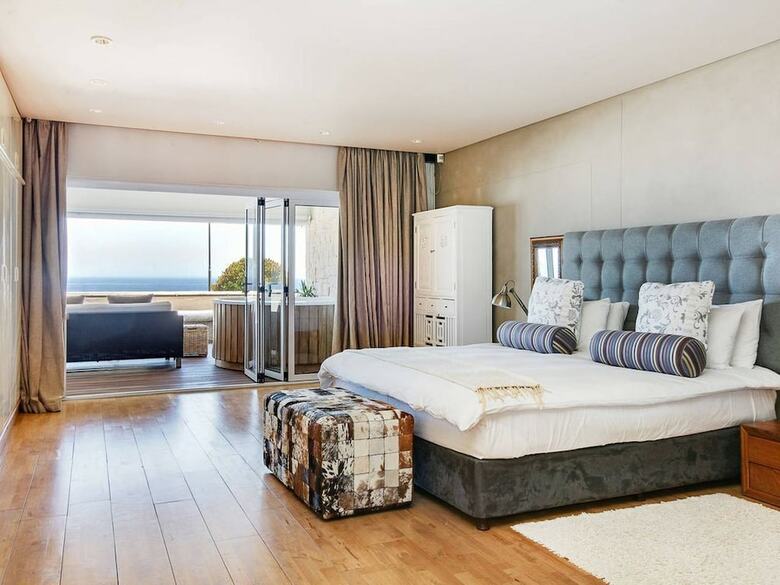 Rhapsody - Two Bedroom Apartment, Sleeps 4