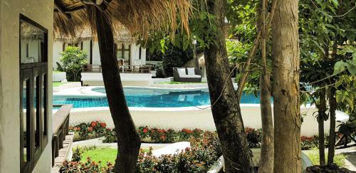 Hotel Clear View Resort