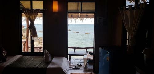 Hotel Clear View Resort