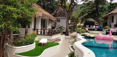 Hotel Clear View Resort