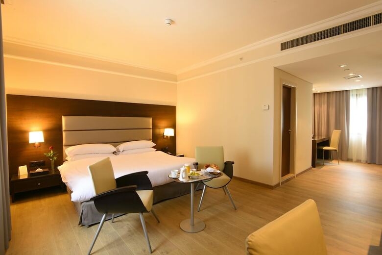 Hotel Ramada By Wyndham Downtown Beirut