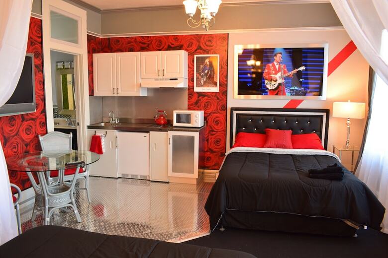 Hostal Music City Hotel