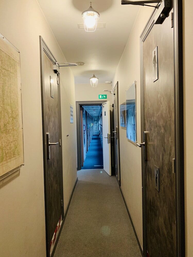 Hostal Train Cabin Hostel