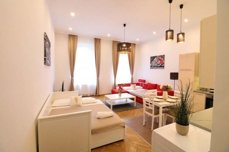 Real Apartments Revay